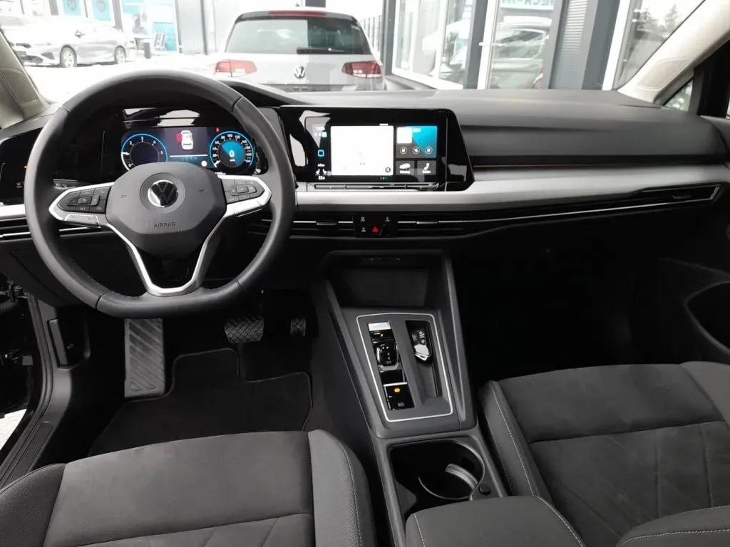 Volkswagen Golf 2022 photo 3