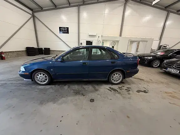 Volvo S40 1998 photo 3