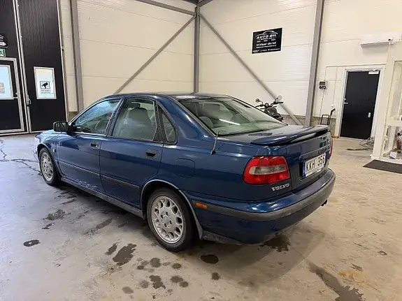 Volvo S40 1998 photo 5