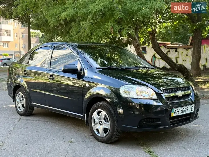 Chevrolet Aveo 2010 photo 4