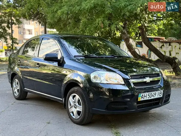 Chevrolet Aveo 2010 photo 3