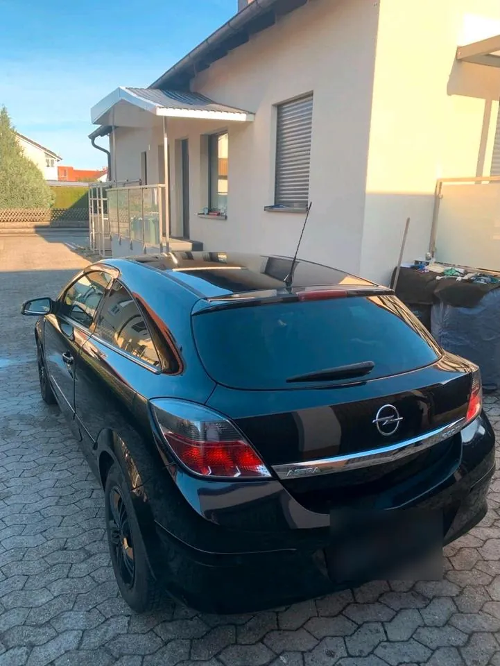 Opel Astra Gtc