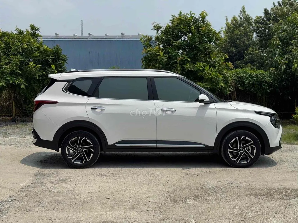 Kia Carens 2025 photo 2