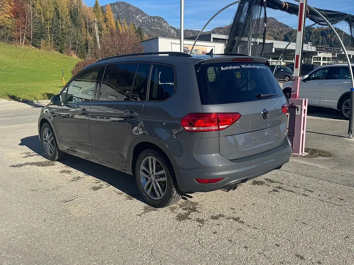 Volkswagen Touran 2025 photo 3