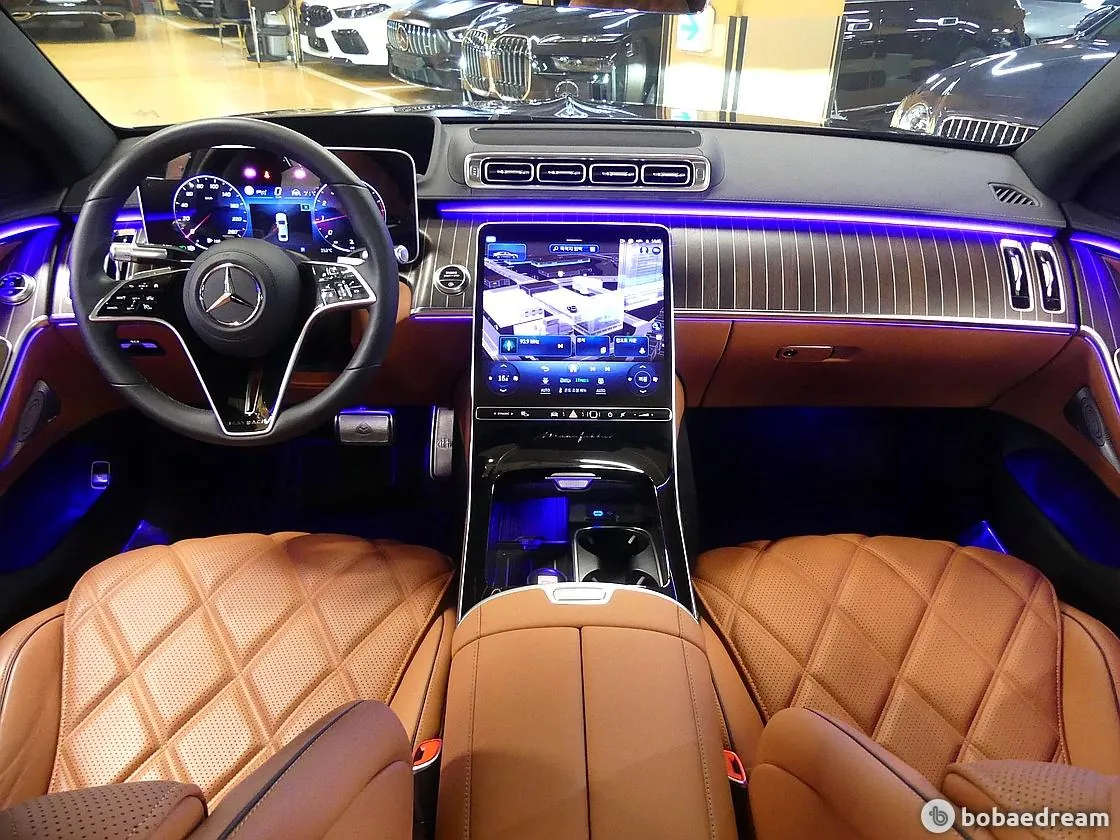 Mercedes-Benz Maybach S680 2023 photo 4