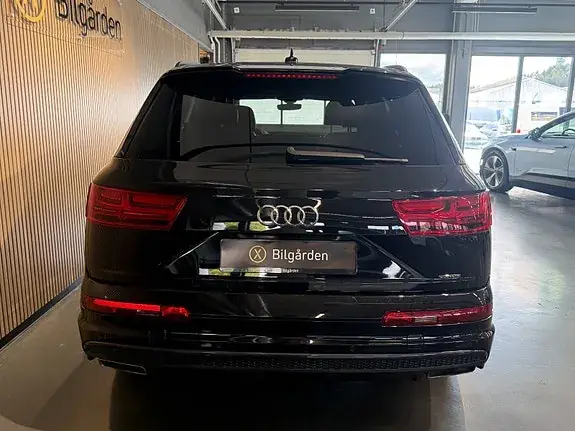 Audi Q7 2016 photo 5
