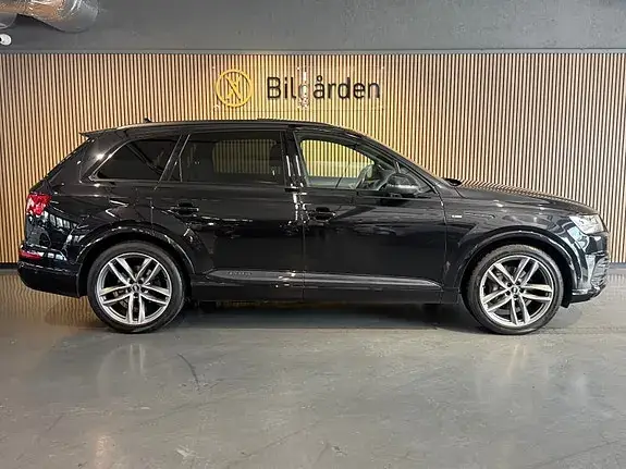 Audi Q7 2016 photo 3