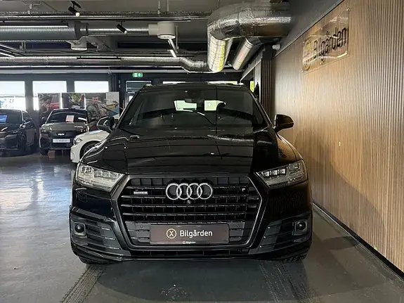 Audi Q7 2016 photo 2