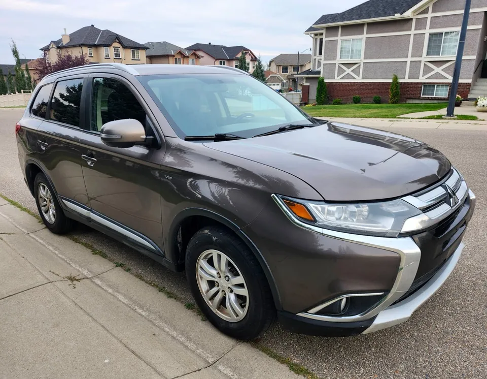 Mitsubishi Outlander 2016 photo 3