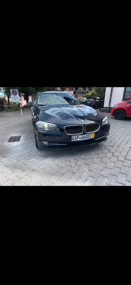 BMW 523I