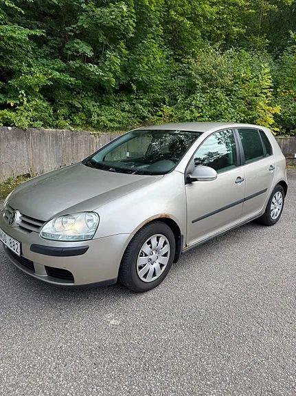 Volkswagen Golf 2005 photo 2
