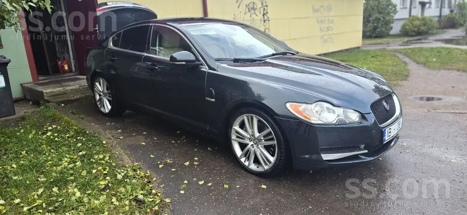 Jaguar Xf 2009 photo 3
