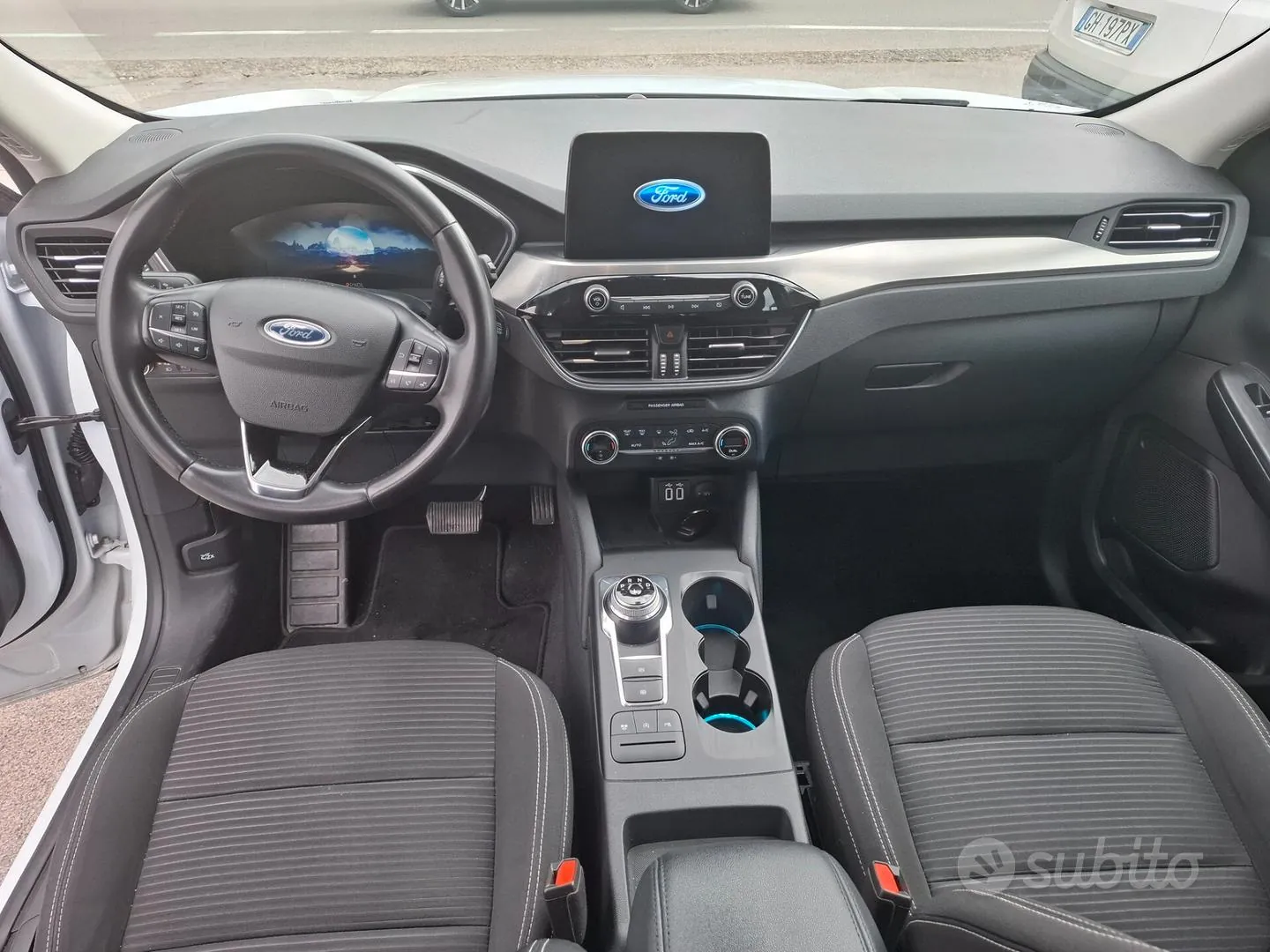 Ford Kuga 2022 photo 5