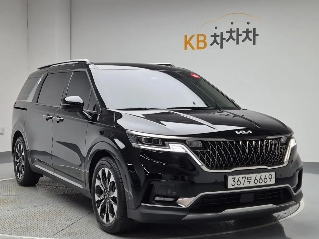 Kia Carnival 2023 photo 4