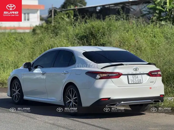 Toyota Camry 2023 photo 3