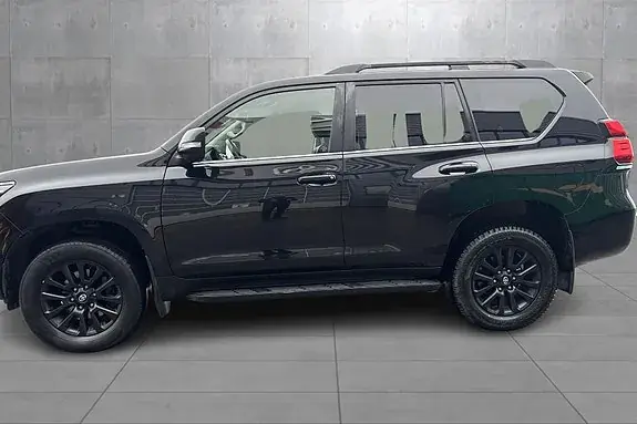 Toyota Land Cruiser 2018 photo 2