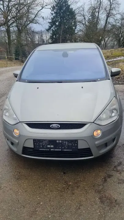 Ford S-Max 2009 photo 2
