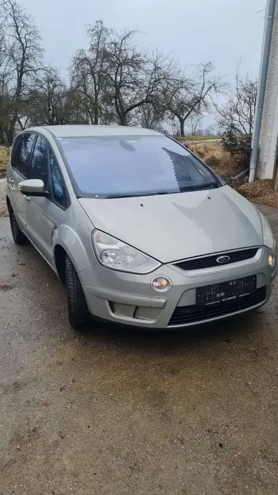 Ford S-Max 2009 photo 3