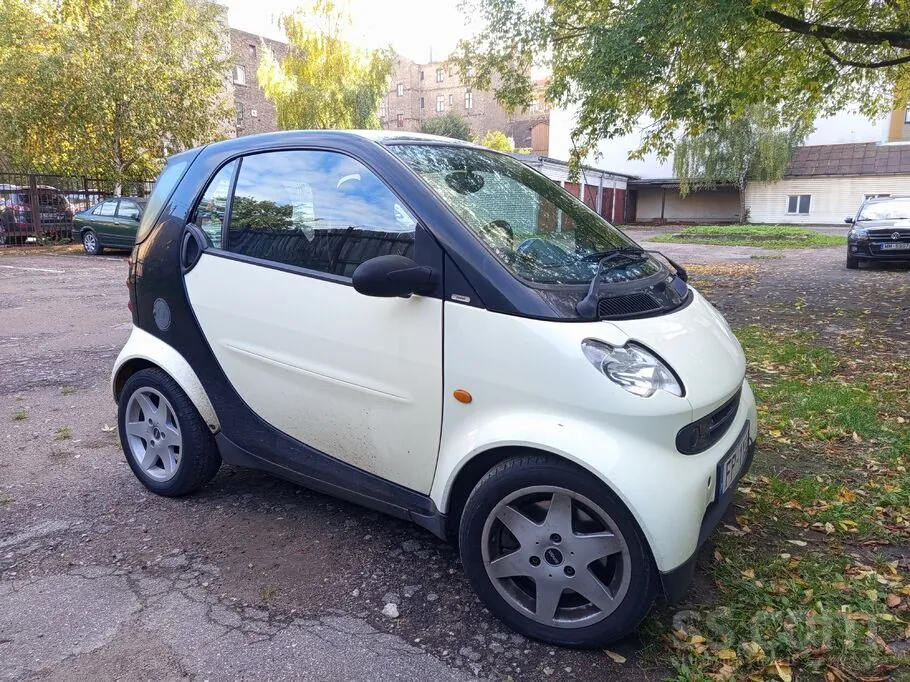 Smart Fortwo 2002 photo 2