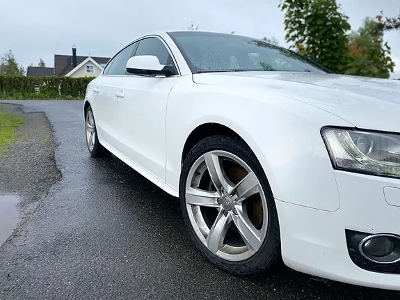 Audi A5 2011 photo 4