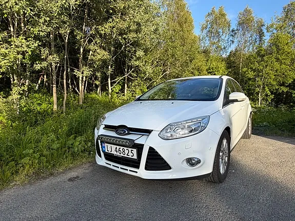 Ford Focus 2011 photo 3