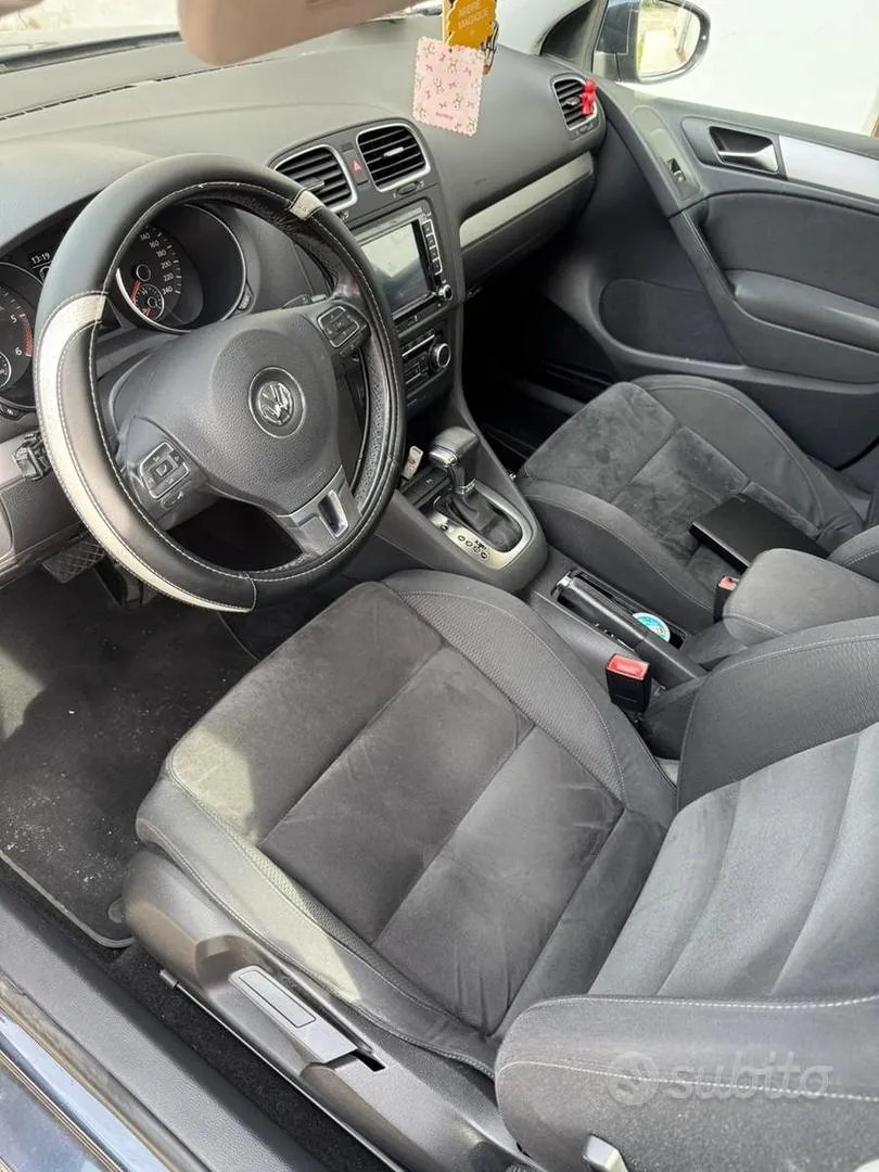 Volkswagen Golf 2010 photo 3
