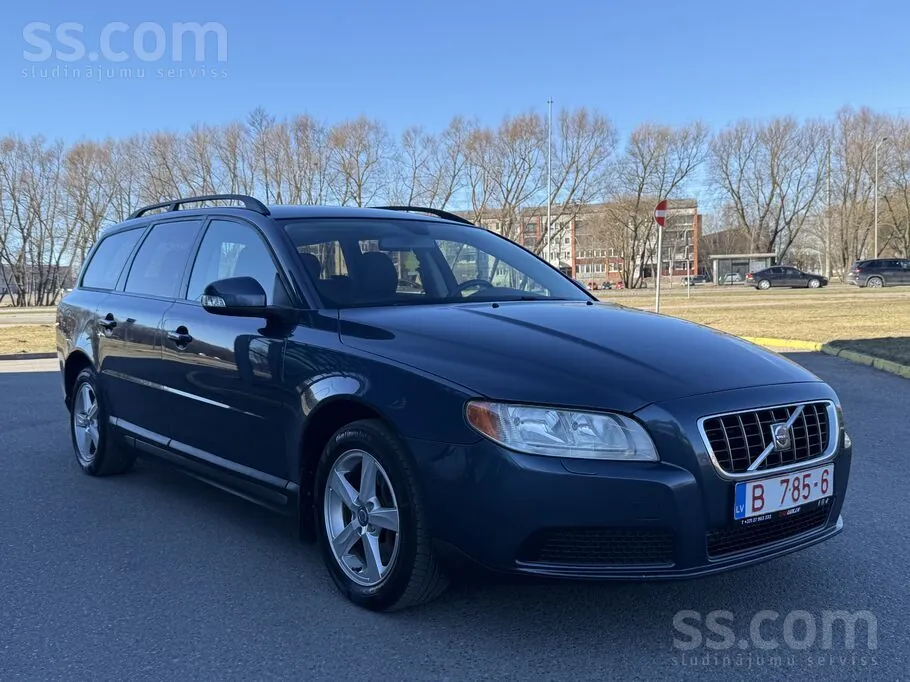 Volvo V70 2008 photo 3