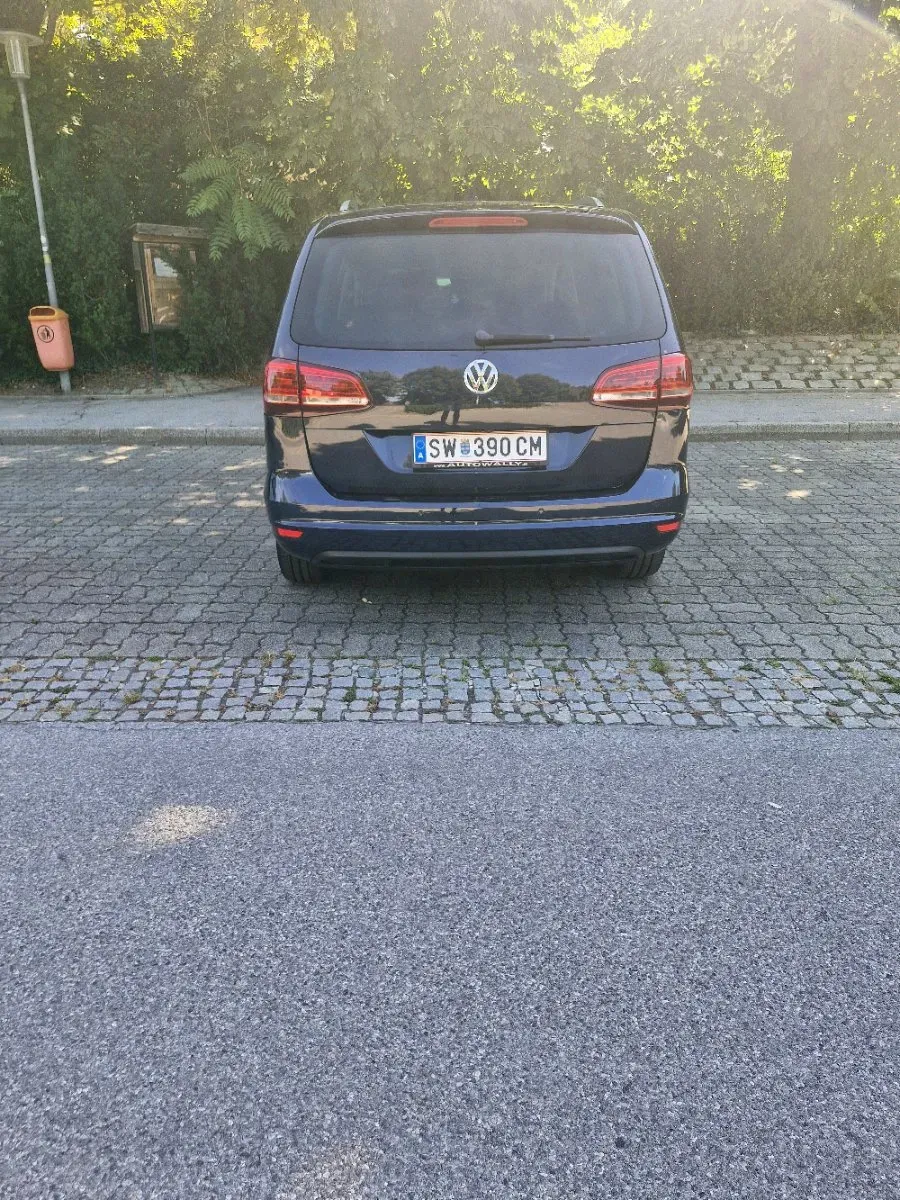 Volkswagen Sharan 2016 photo 2