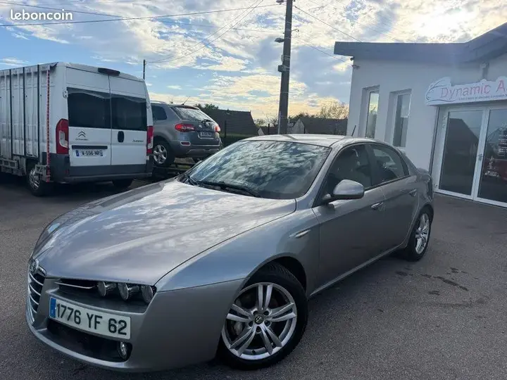Alfa Romeo 159