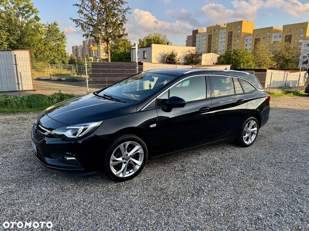 Opel Astra 2019 photo 2