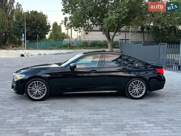 BMW 5 Series 2018 photo 4