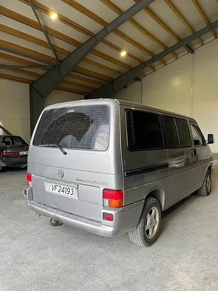Volkswagen Caravelle 1999 photo 2