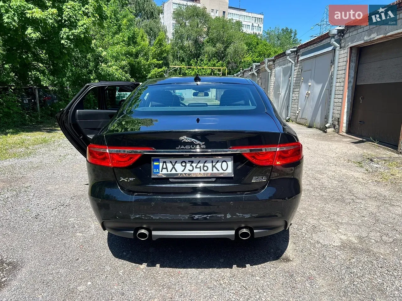 Jaguar Xf 2018 photo 5