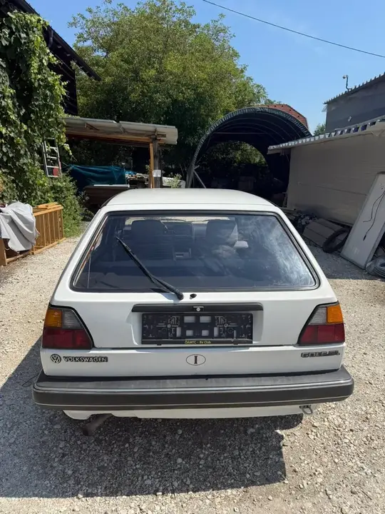 Volkswagen Golf 1985 photo 3