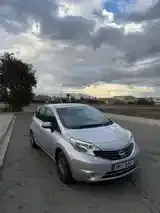 Nissan Note 2014 photo 2