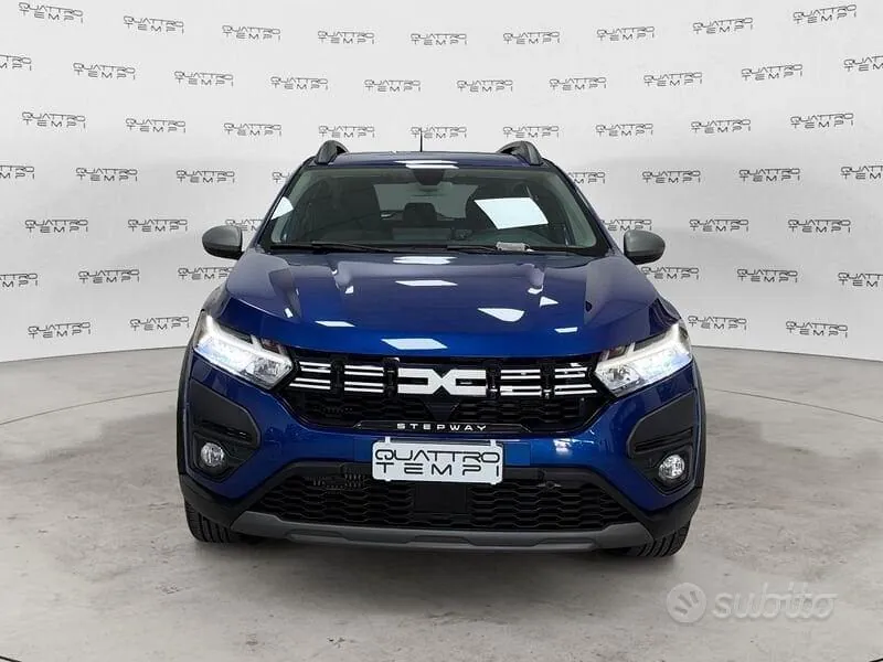 Dacia Sandero Stepway 2023 photo 2