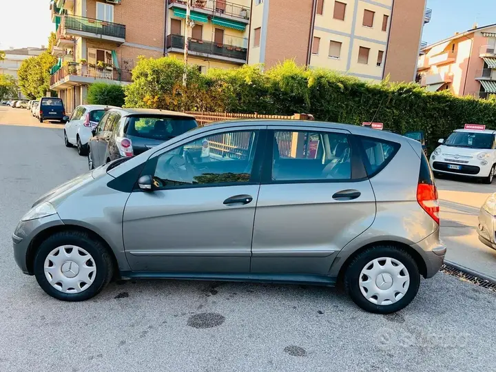Mercedes-Benz A 180 Cdi Elegance 2007 photo 2