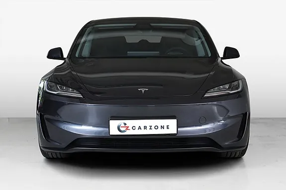 Tesla Model 3 2024 photo 2