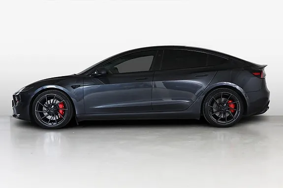 Tesla Model 3 2024 photo 3