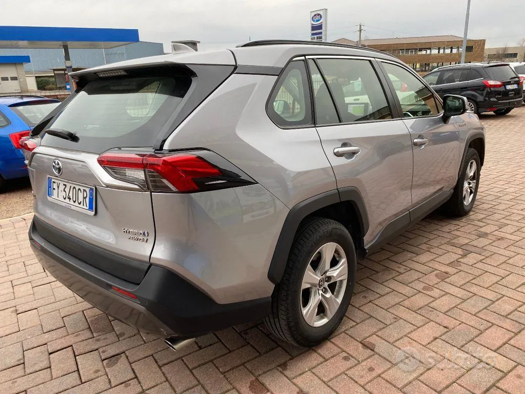 Toyota Rav4 2019 photo 3