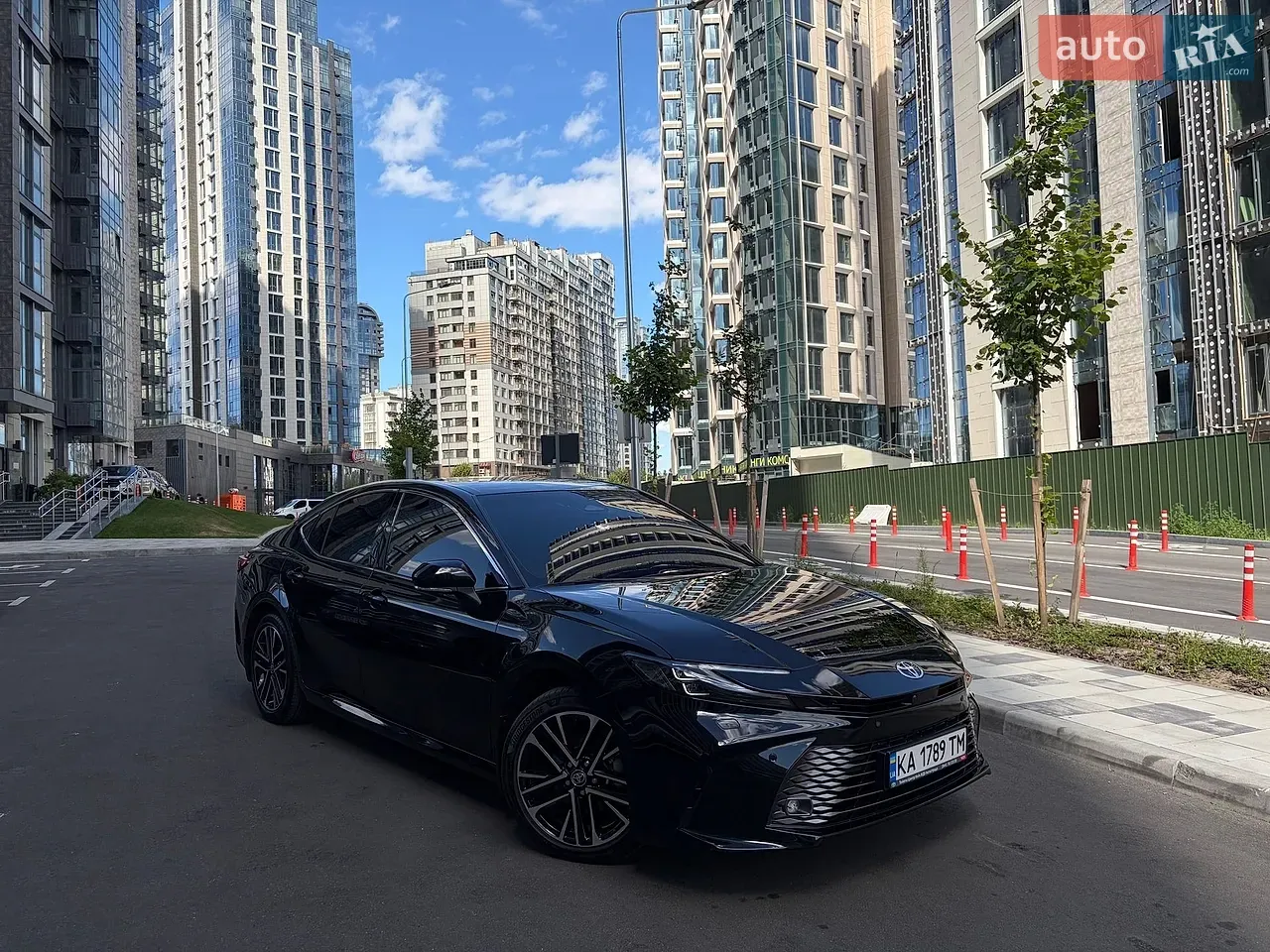 Toyota Camry 2024 photo 3