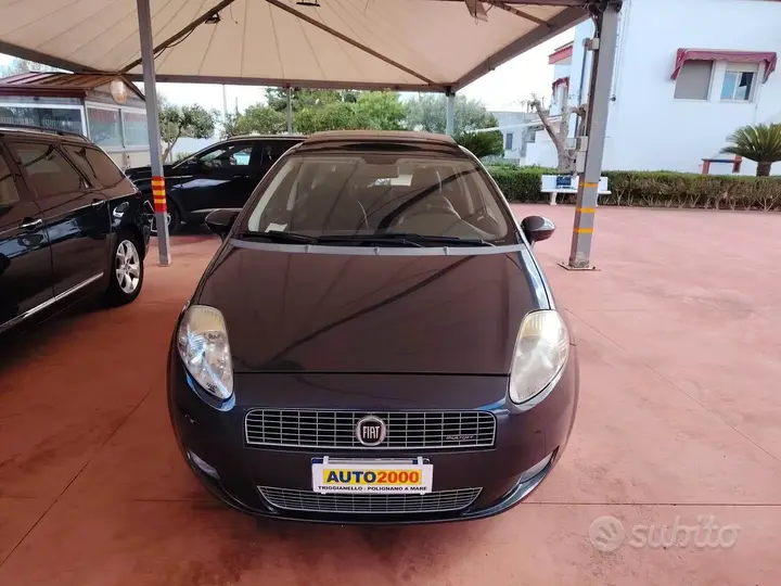Fiat Grande Punto 2008 photo 5