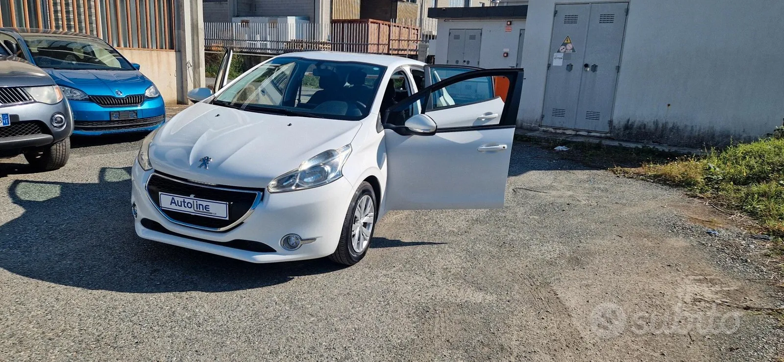 Peugeot 208 2015 photo 4