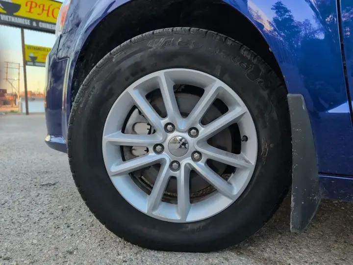 Dodge Grand Caravan 2019 photo 2