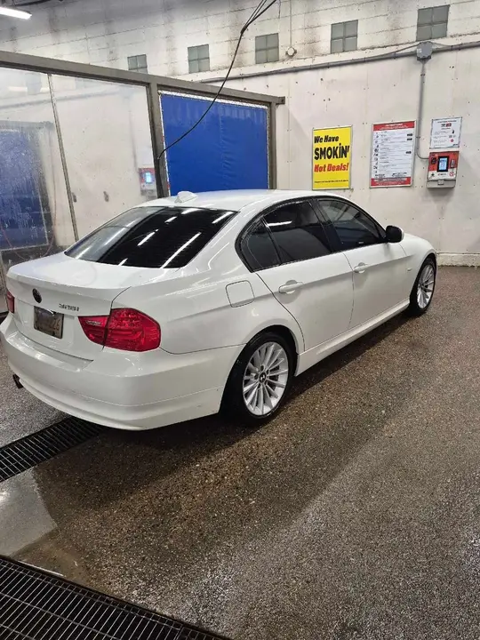 BMW 328I 2010 photo 4
