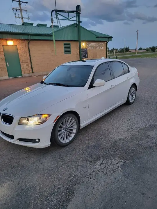 BMW 328I 2010 photo 2