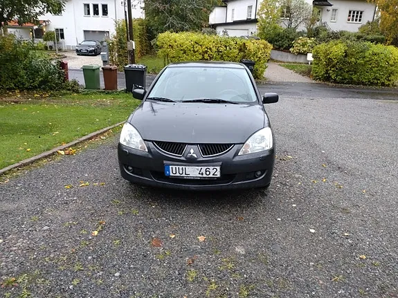 Mitsubishi Lancer 2004 photo 2