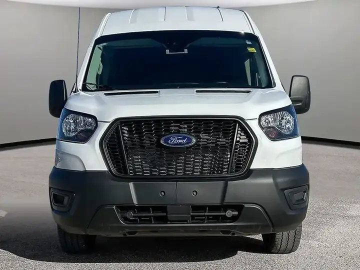 Ford Transit Cargo Van 2025 photo 3