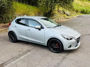 Mazda Demio 2017 photo 5