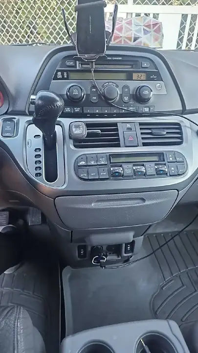 Honda Odyssey 2008 photo 3